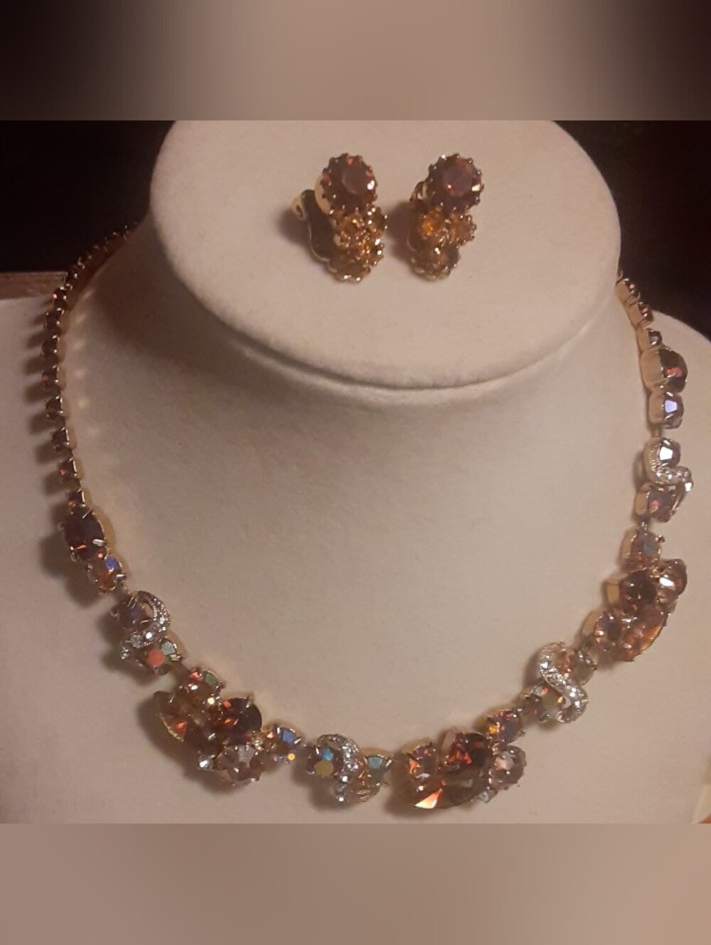c1950 Amber, Honey And Citrine Crystal Choker w/Amber & Goldtone Clippers LOVELY